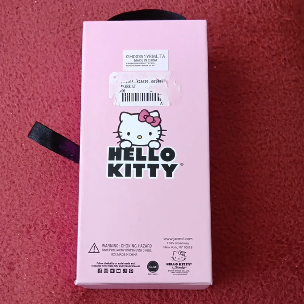 Hello Kitty Sparkling Gold and Pink Keychain - Picture 2 of 4